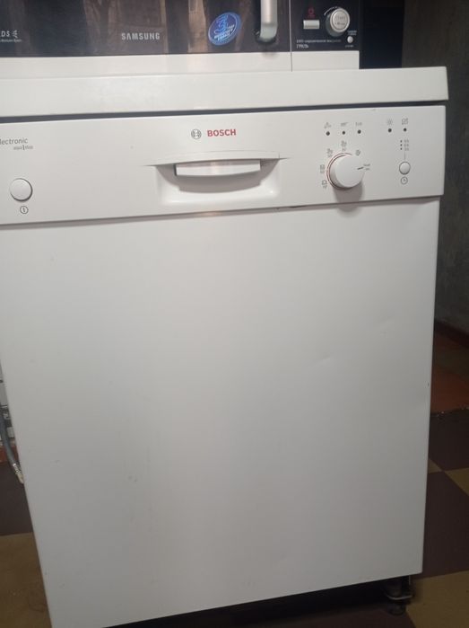 Продам посудомойку Bosch