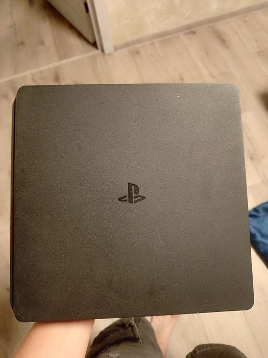 PS 4 Slim 500gd в ідеальному стані