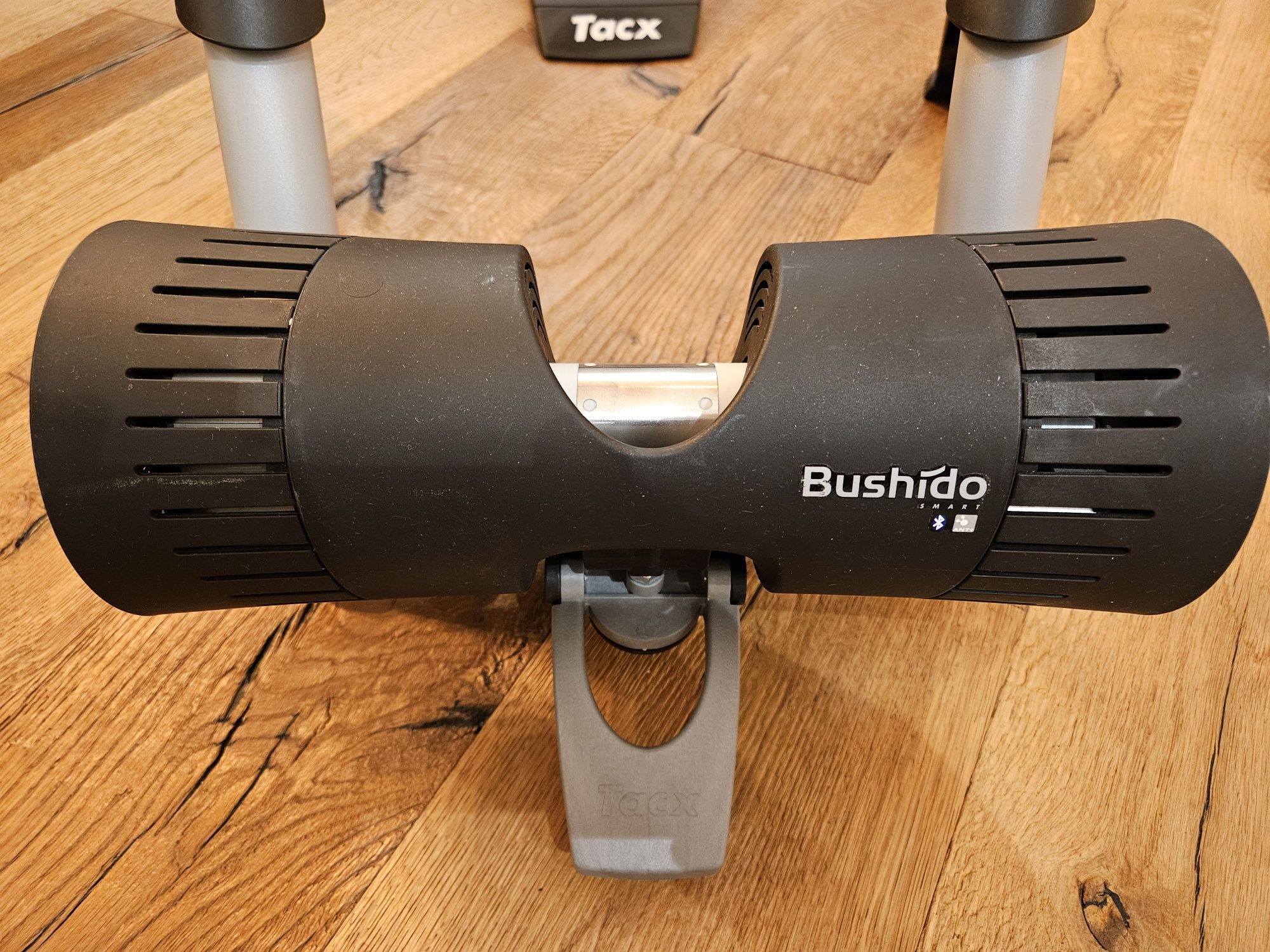 Trenażer Tacx Bushido Smart Bluetooth