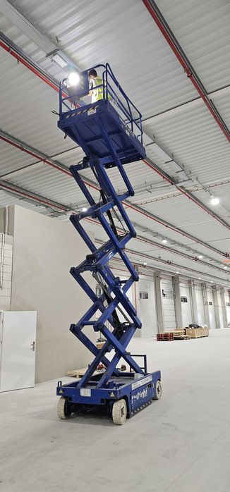 Wynajmę Podnośnik nożycowy elektryczny UpRight X32, zwyżka  11,8m