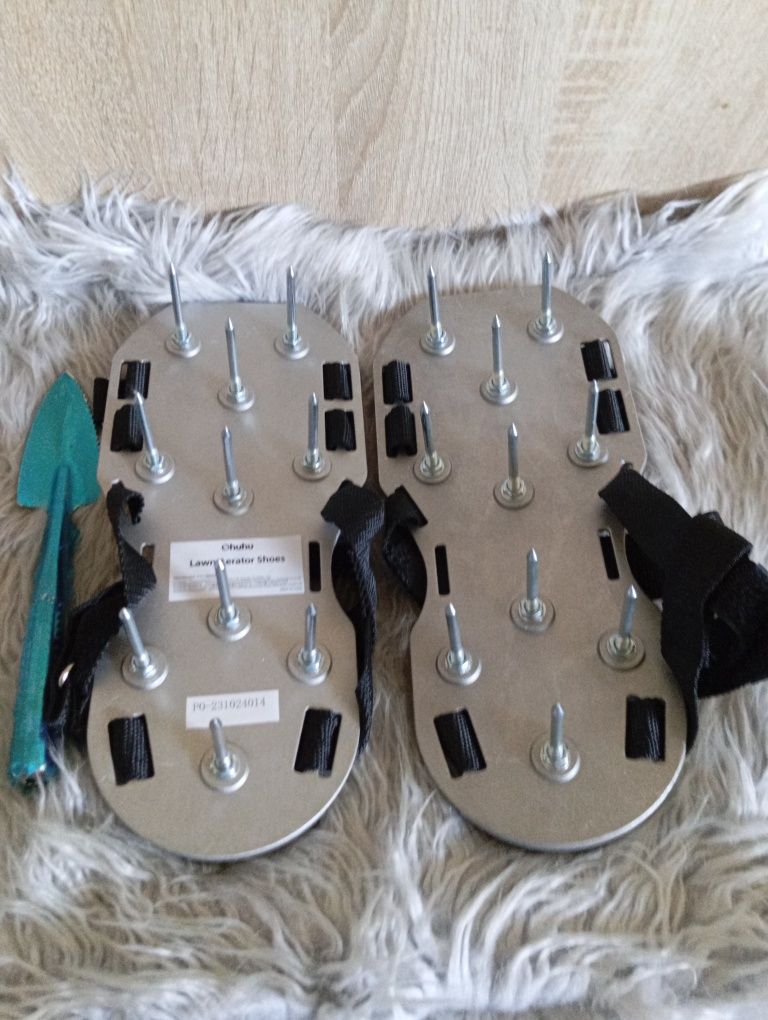 Buty napowietrzające do trawnika Ohuhu