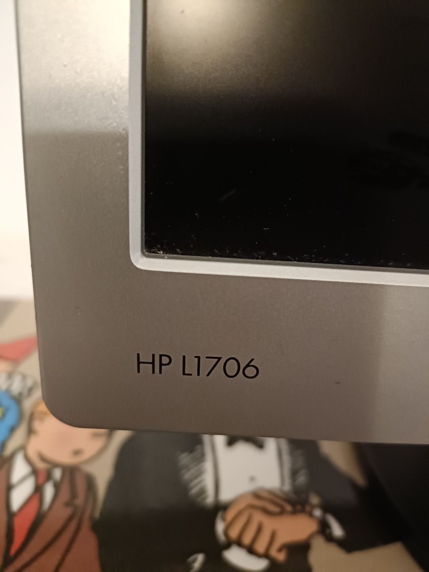 Monitor HP L1706 – formato quadrado