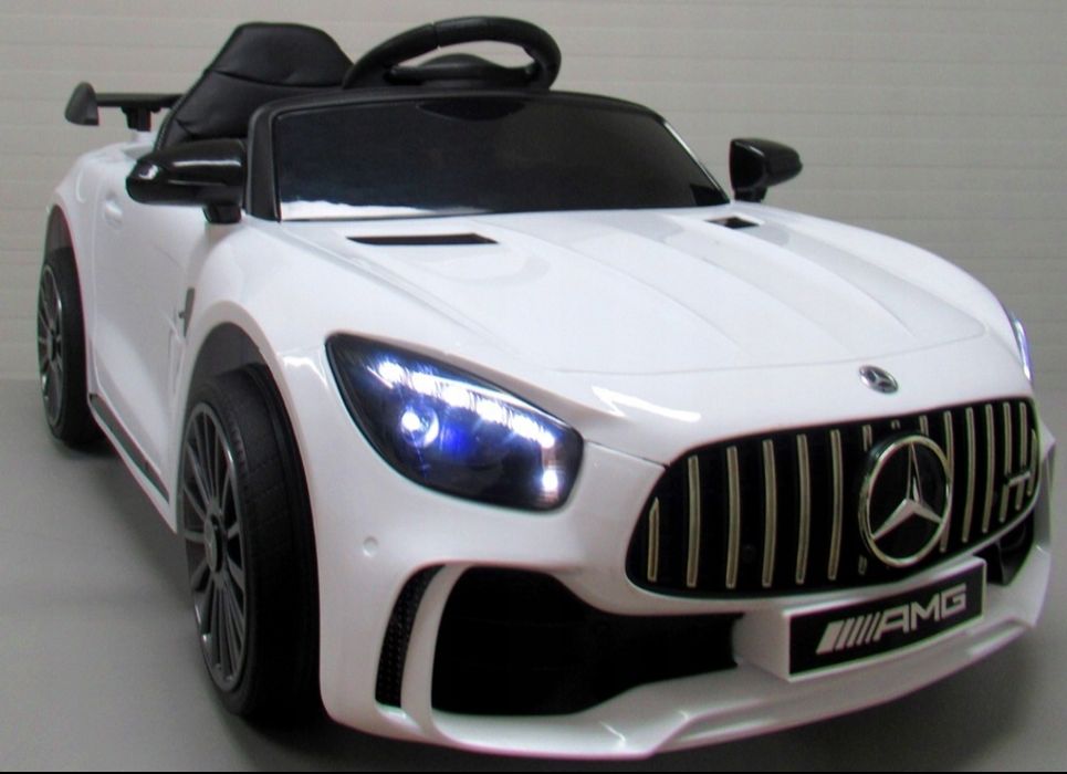 Samochód zdalnie sterowany Mercedes. Licencja. Pilot. Nowy akumulator.