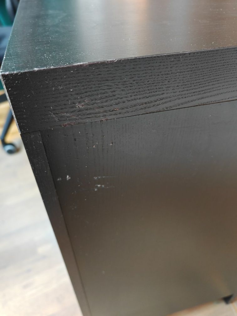 Czarne biurko Ikea Malm