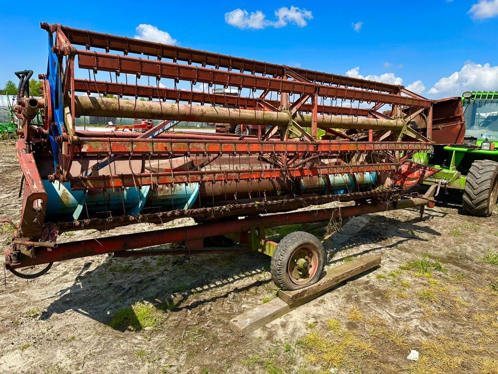 Kombajn bizon z056
