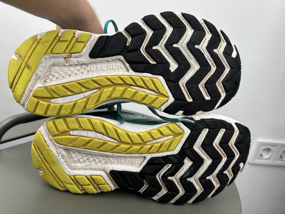 Оригінал! Кросівки Saucony Guide 10 42 розмір 03382