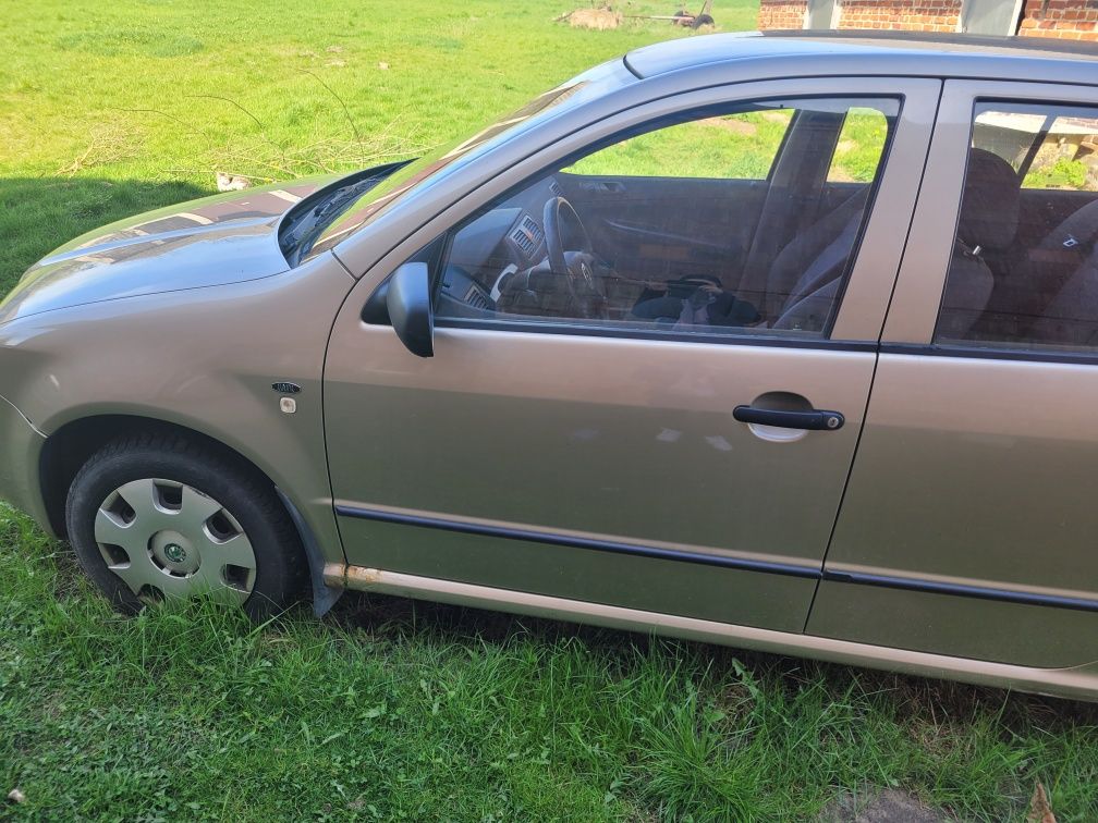 Skoda fabia rok 2004