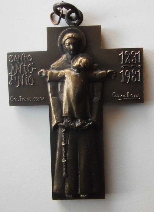Cruz em bronze "Oração bênção Santo António" - Comemoração Franciscana