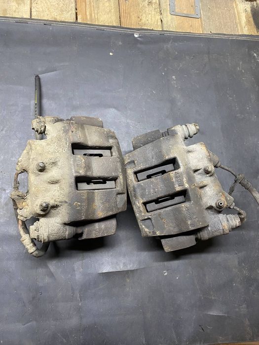 Суппорт тормозной Рено Мастер 2/2 дизель 1998-2003 год л р