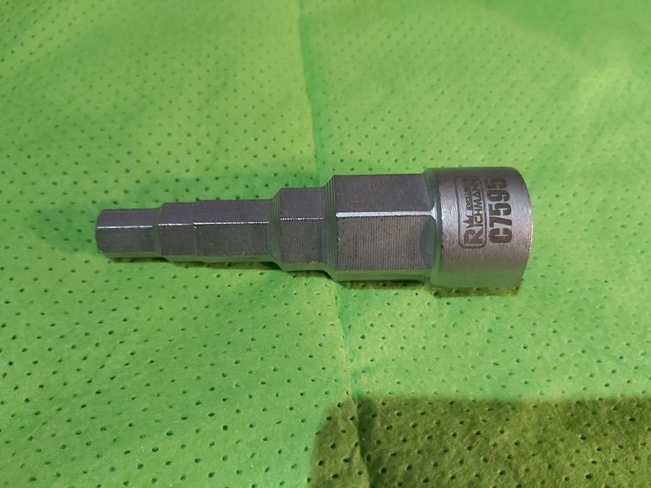 Klucz do śrubunków grzejników stopniowy 1/2 Richmann C 7595