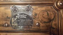 Старовинне піаніно марки Rosler