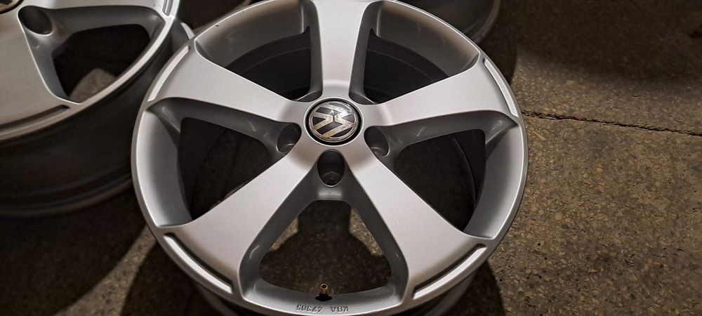 VW 1K8 NOWE ORG. Felgi 6,5J / 17" / 5x112 / ET39 Komplet 4 szt