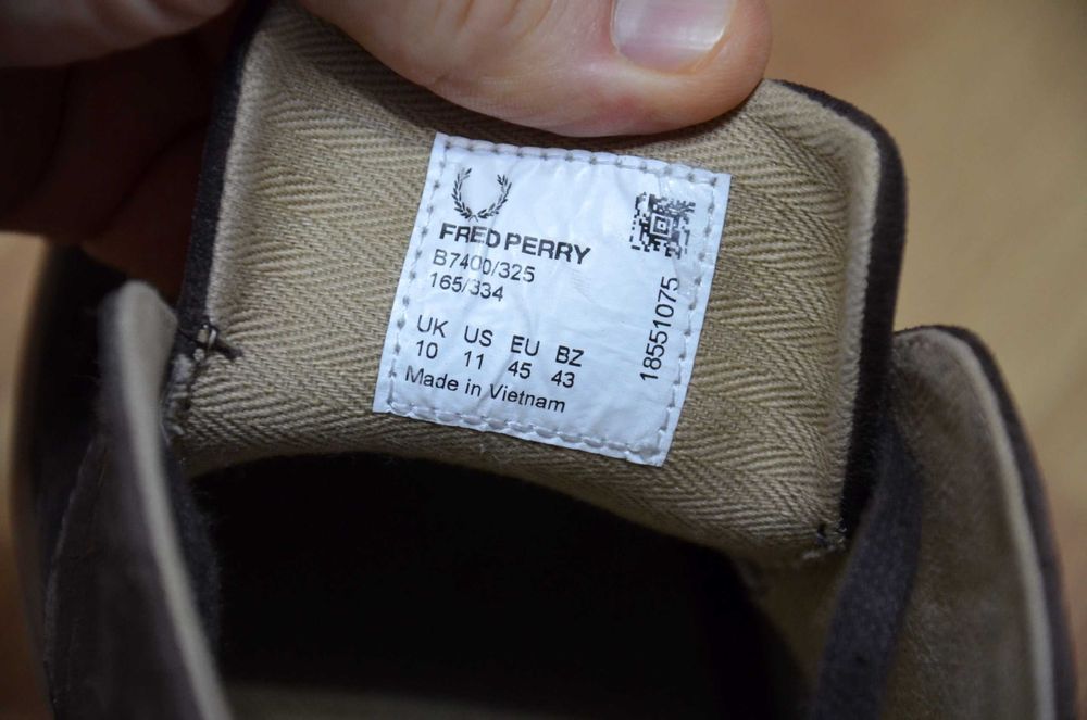 Fred Perry , оригінал замшеві кросівки