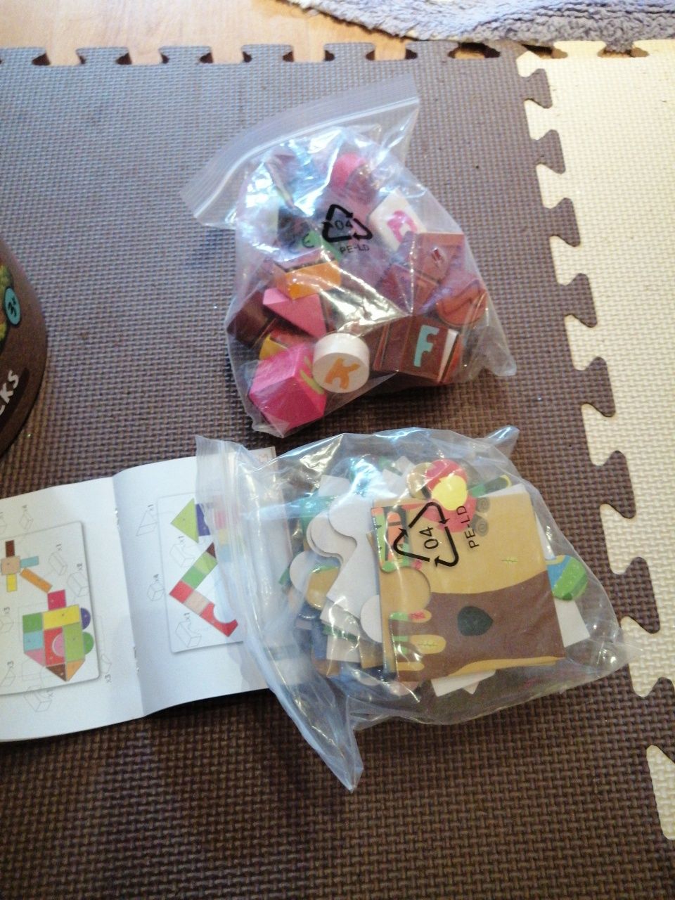 Klocki puzzle pieczątki 3+