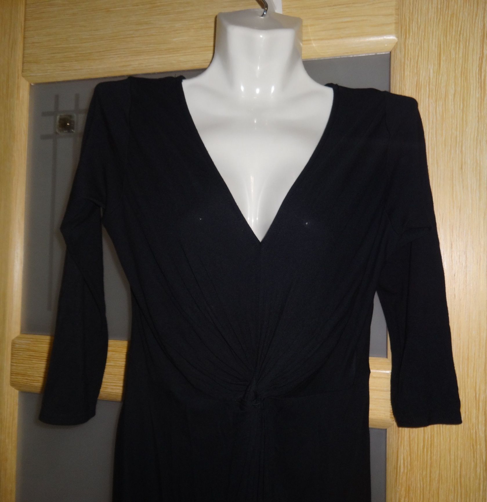 Красивое вискозное чёрное платье для беременных миди 46 48 M L