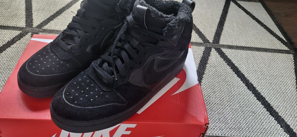 Buty zimowe nike borougch mid 2 rozmiar 39