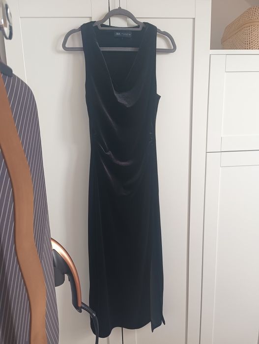 Zara elegancka sukienka welurowa 38