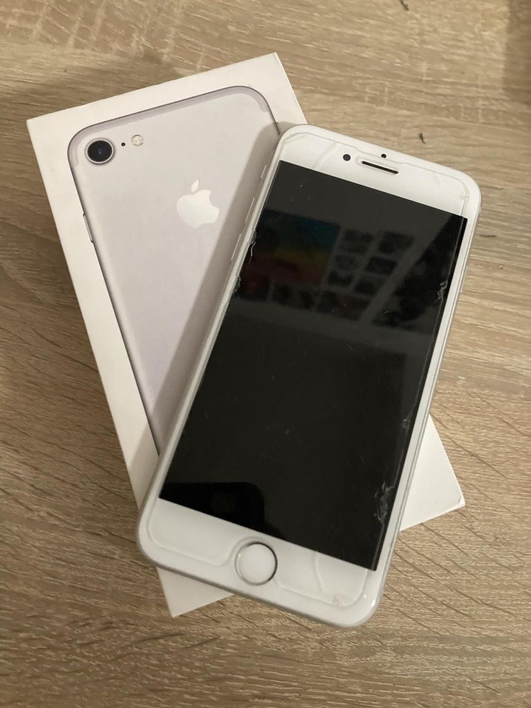 Iphone 7 128 GB pamięci