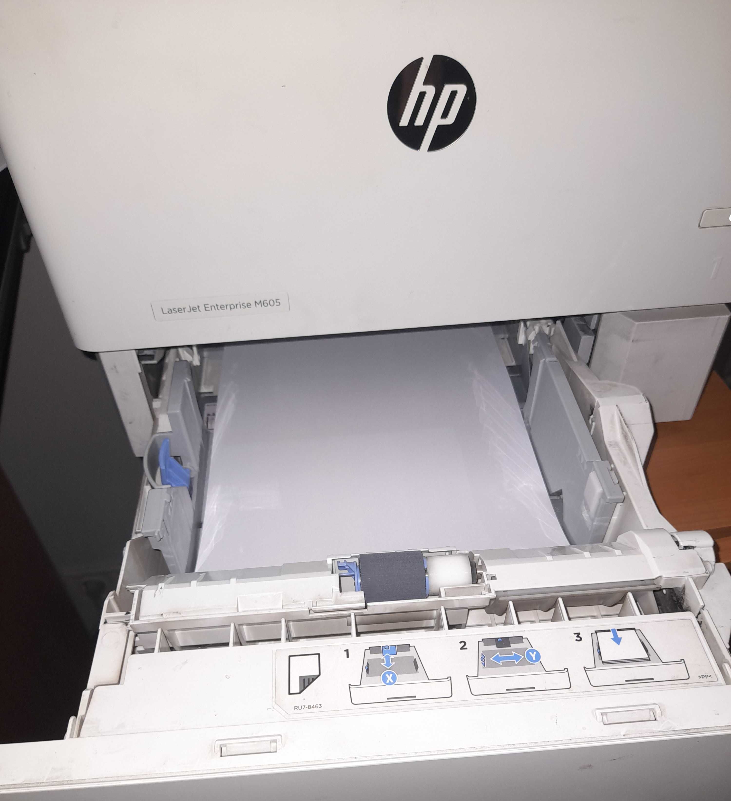 Продам принтер HP LaserJet 602