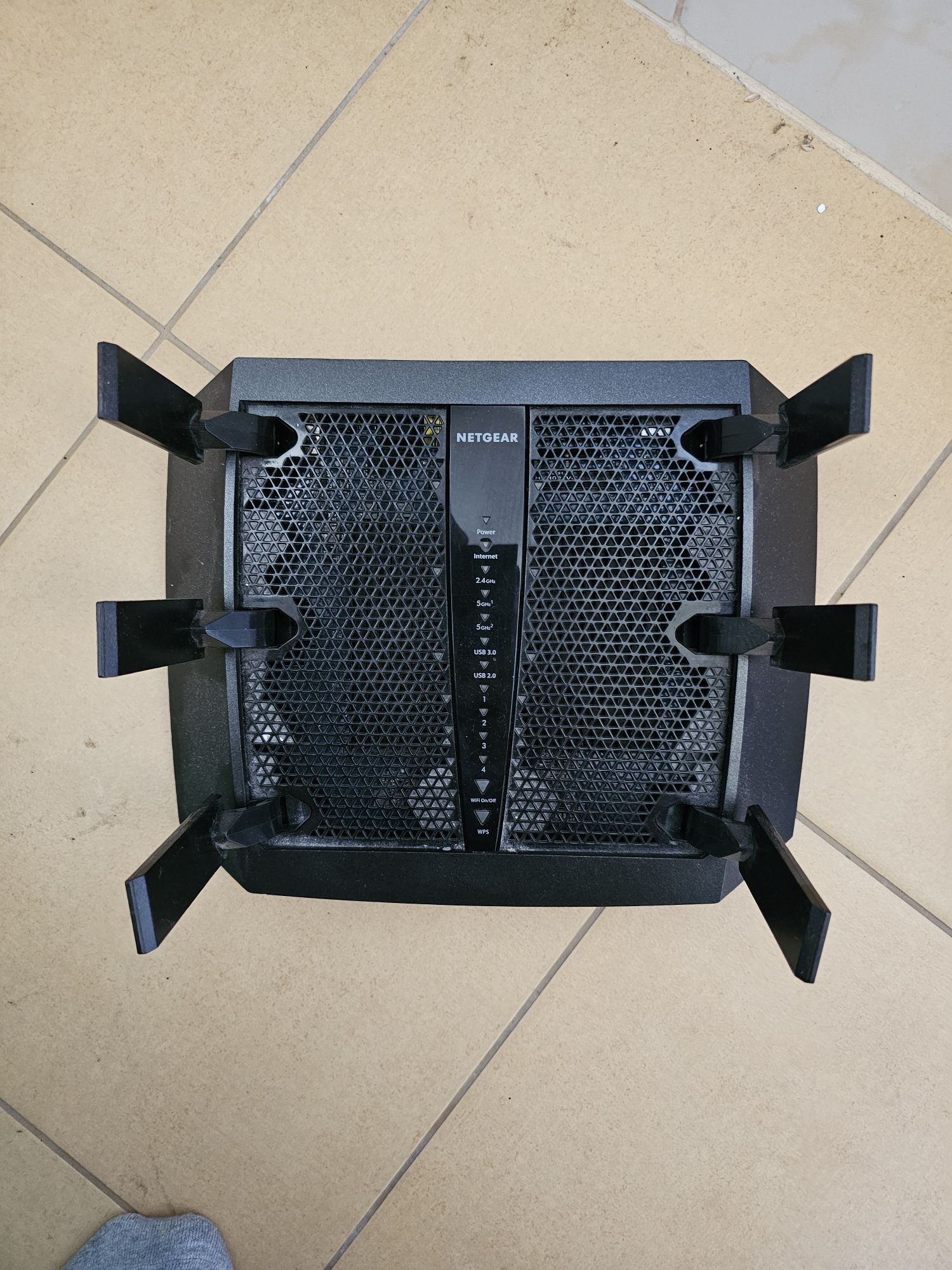 Netgear Nighthawk X6 R8000 (3200Mb/s a/b/g/n/ac, 2xUSB)