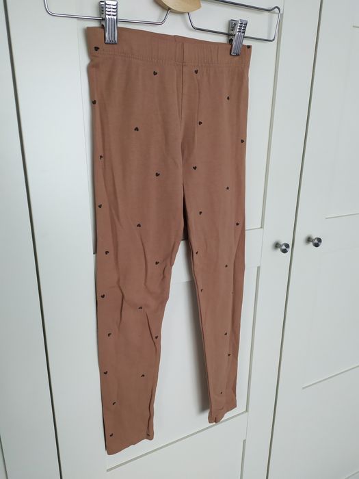 H&M legginsy 134 serduszka