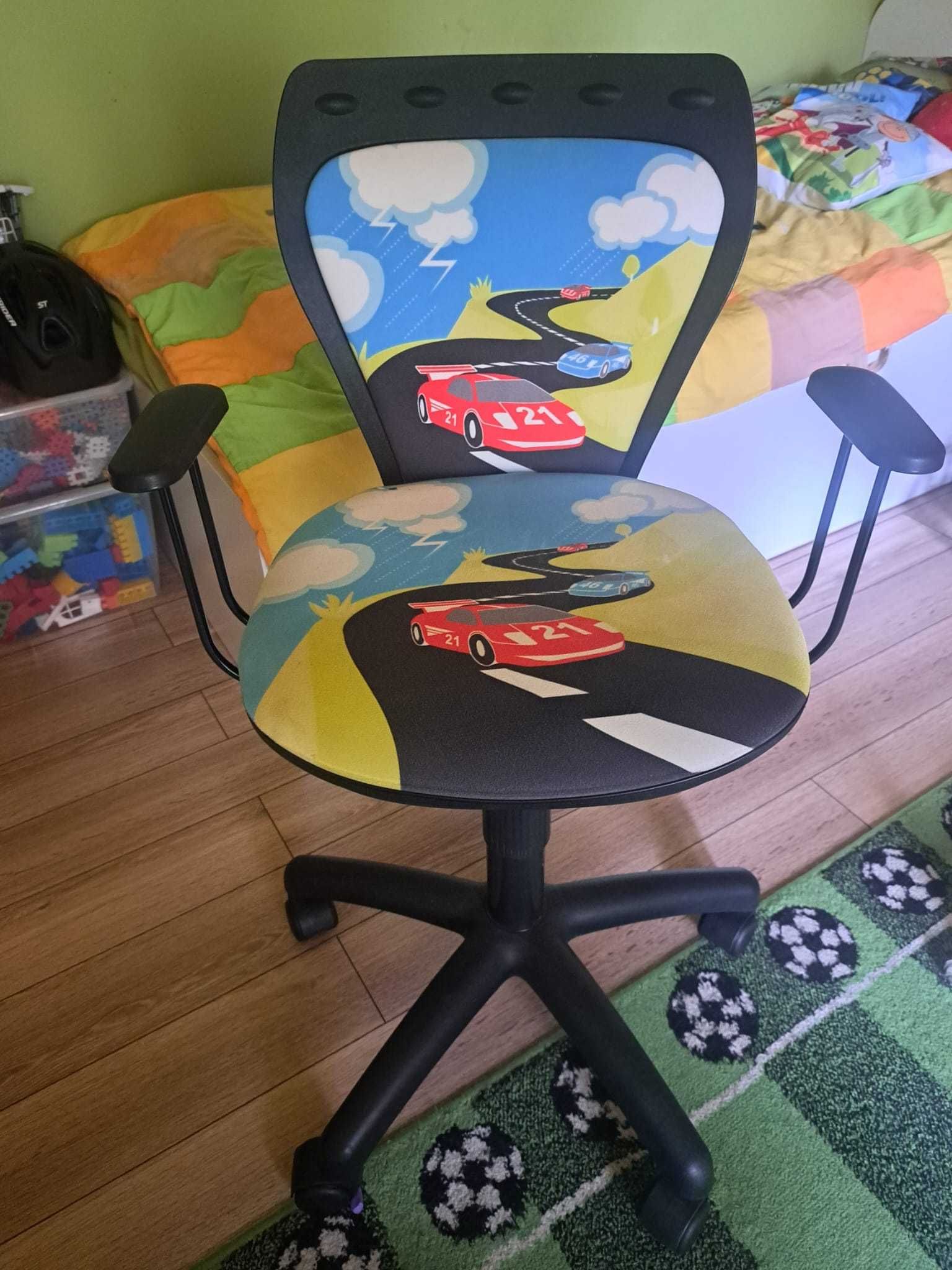 biurko, krzesło obrotowe gratis