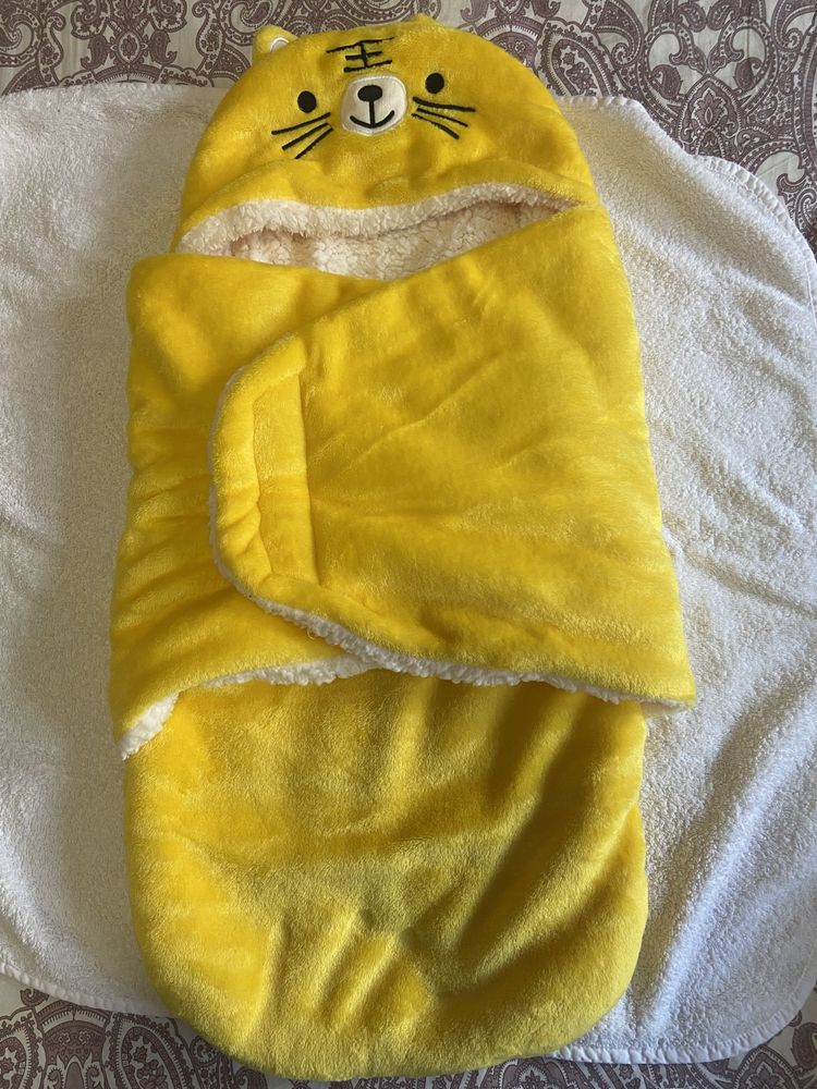 Baby swaddle blanket