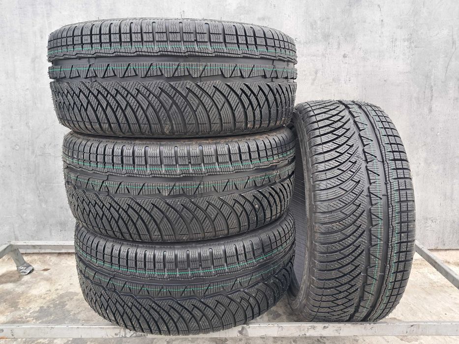 Резина зимова, НОВА, 235/40 R18 Michelin Pilot Alpin PA4 *