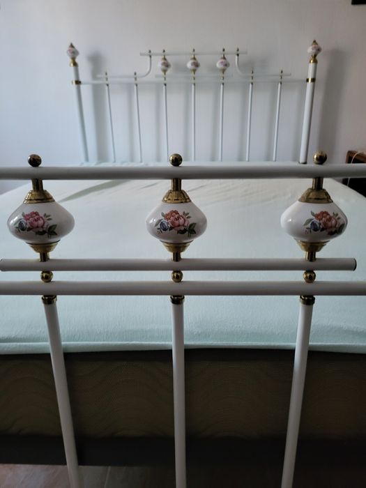 Camas de casal com estrados