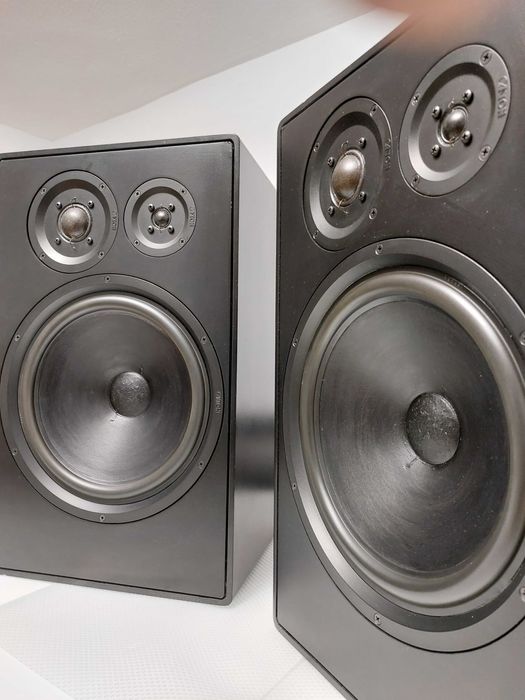 Акустика Canton GLE 100 (Верх линейки НЧ 30,1 см 14,4 кг/шт.)