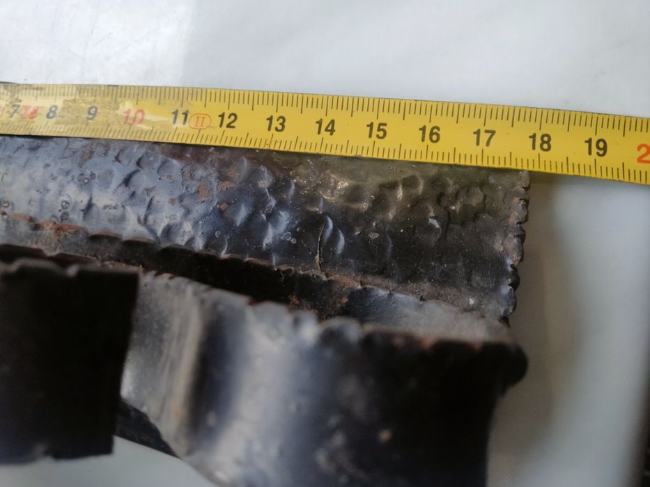 Kuta ozdoba na ścianę z epoki PRL-u