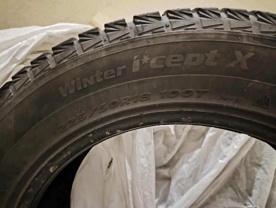 Продам зимову гуму Hankook Winter i*cept X 225/60 R18 (комплект 4 шт.)