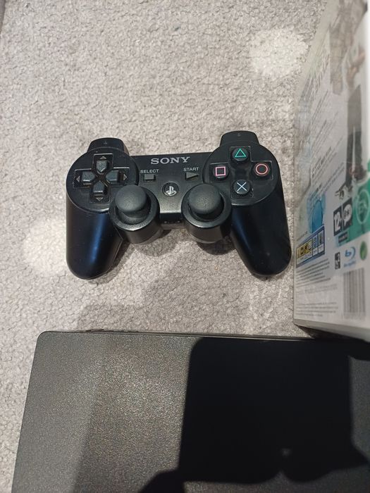 Playstation 3 slim + pad + 17 gier