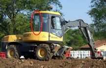 MECALAC 10,12,14 KOPARKA szyba tylna lewa,prawa  nr 61