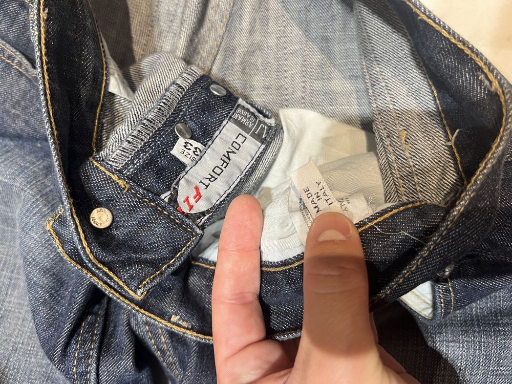 Джинси armani baggy