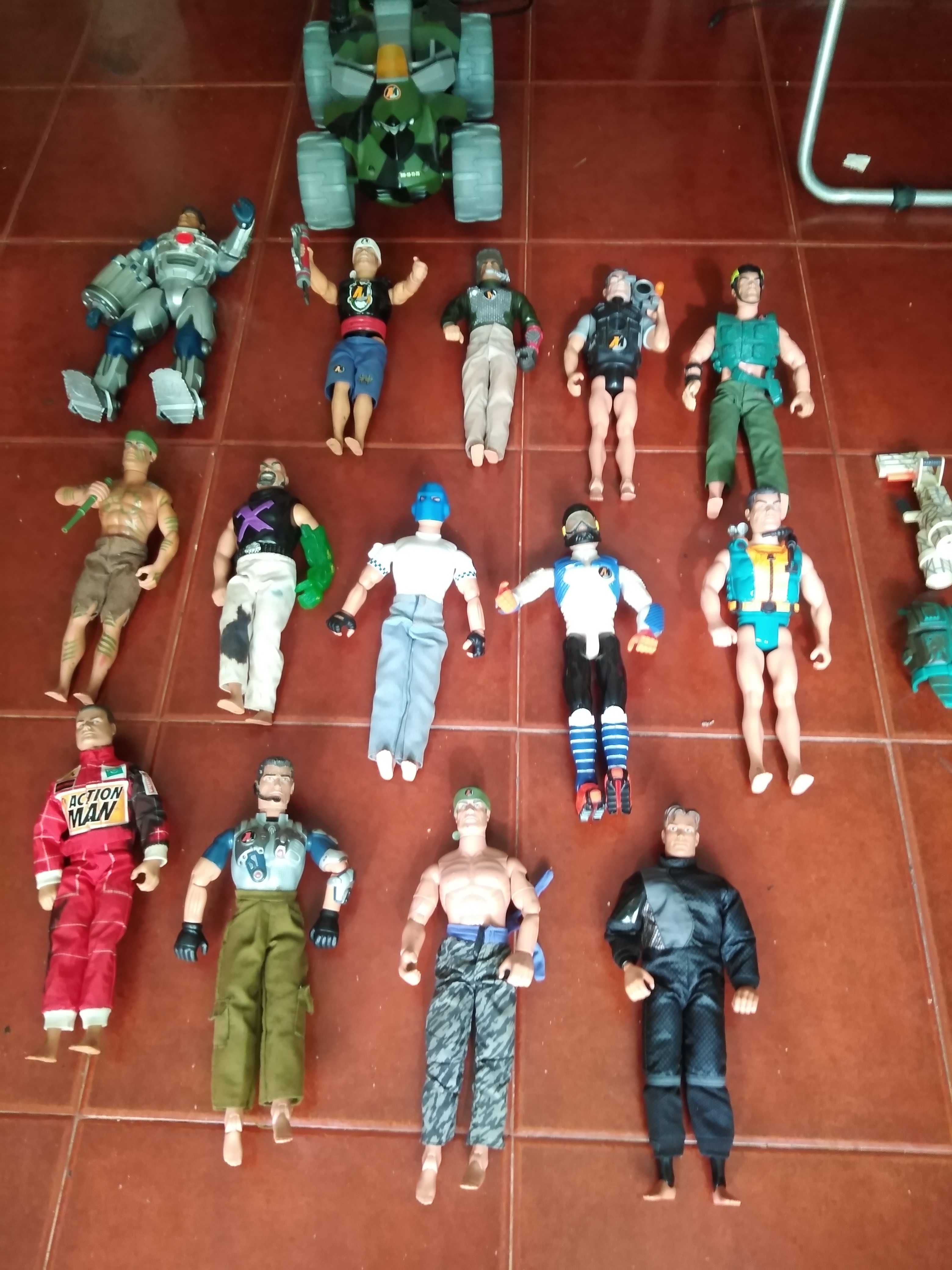 Lote action man com varias peças