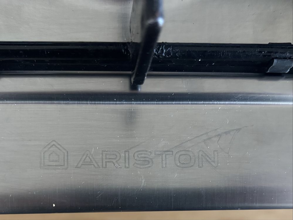 Placa de fogão Ariston em muito bom estado