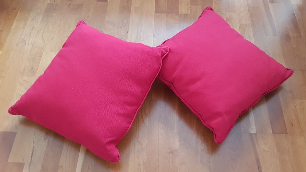 Almofadas vermelhas, com 47x47cm