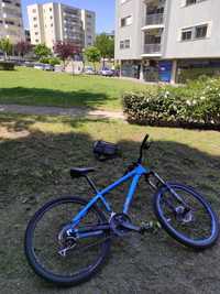 Bicicleta Berg Stuka 9.1 (MTB/ BTT/ Dirt/ Downhill)