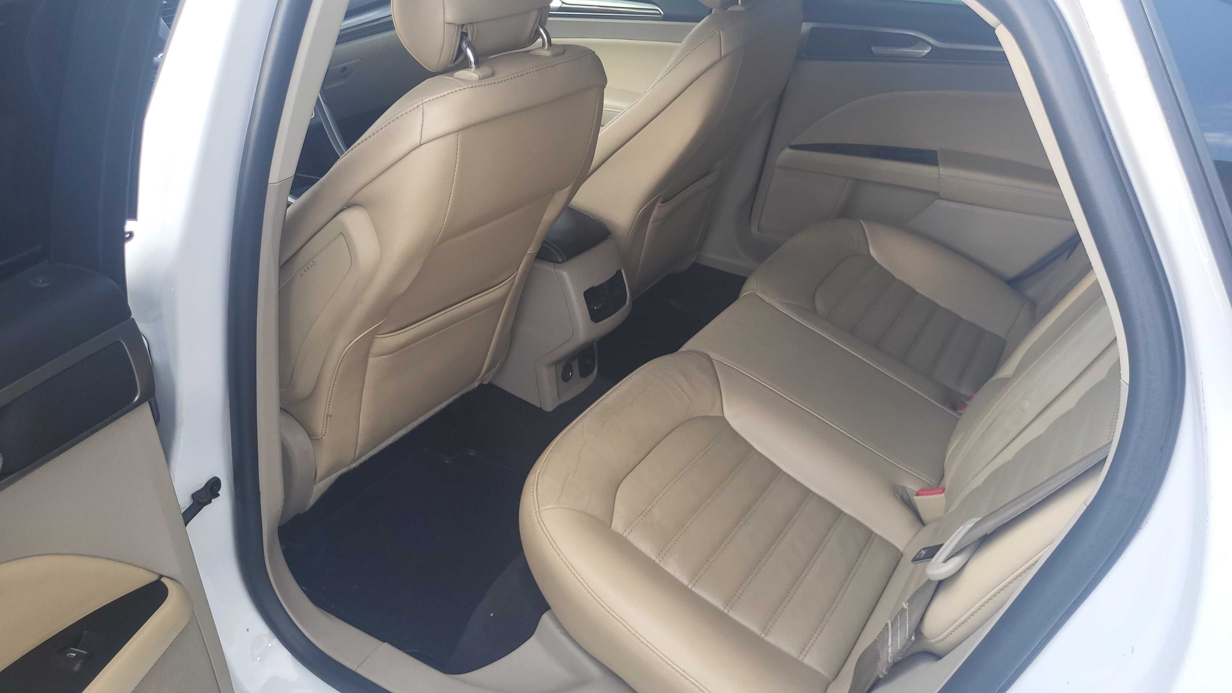 Ford Fusion 2017 Plug-In 35 км на електриці НЕ БИТИЙ  після вандалізму
