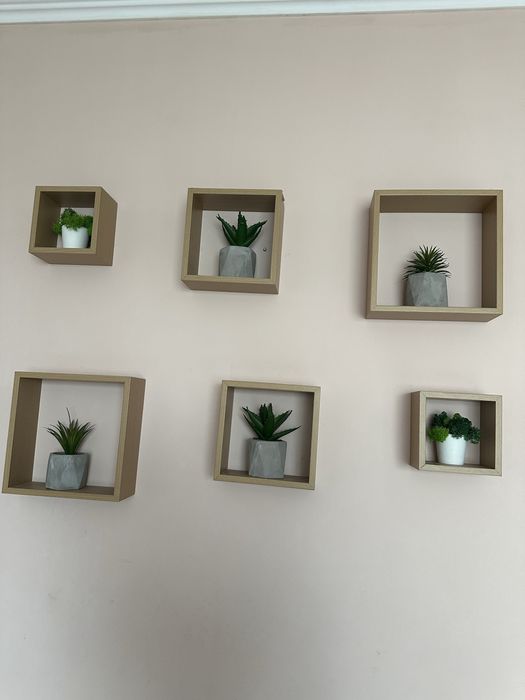 Декоративні полички на стіну