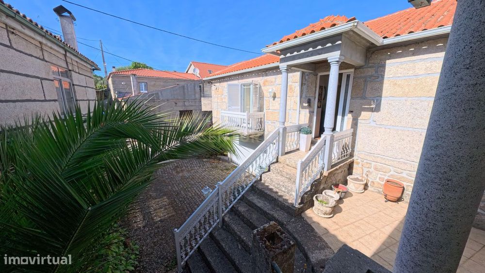 Moradia em Pedra nas Antas