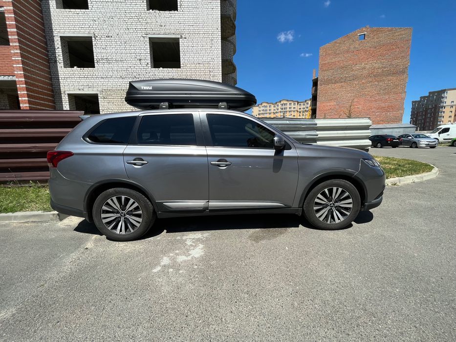 Б/у оригінал багажник Mitsubishi на дах поперечины