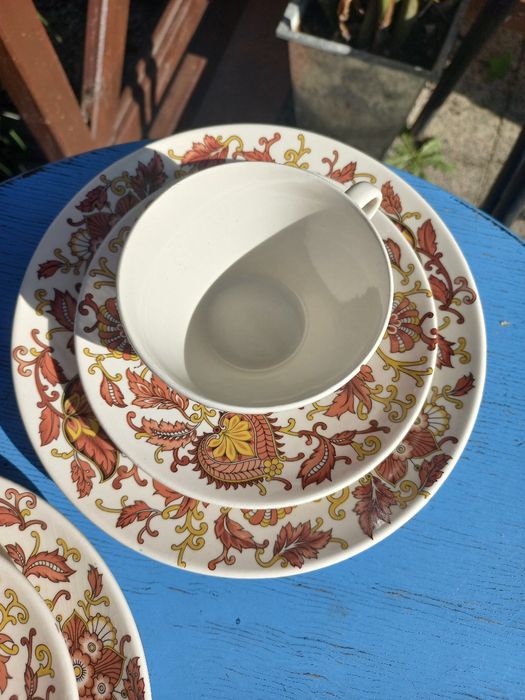 Ceramiczne filiżanki trio dla 2 osób