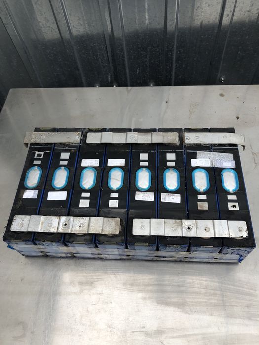 Готовая сборка ячеек LiFePO4 на 12,8V ємністю 100Ah и 200ah