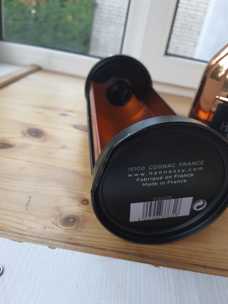Тубус з пляшкою з під Hennessy Хенеси