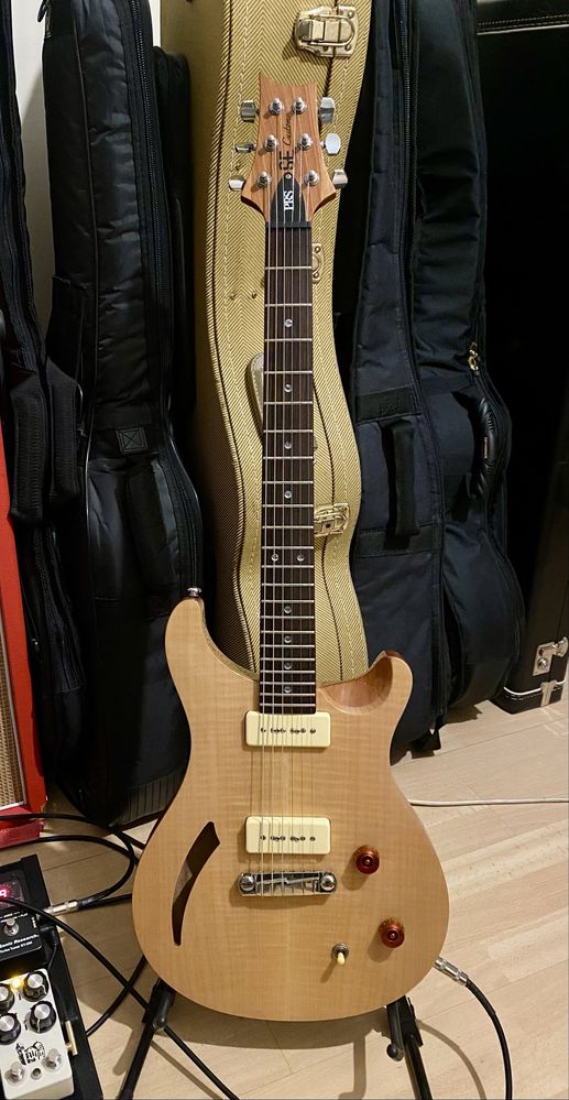 pedais, amplificador e acessorios para guitarra