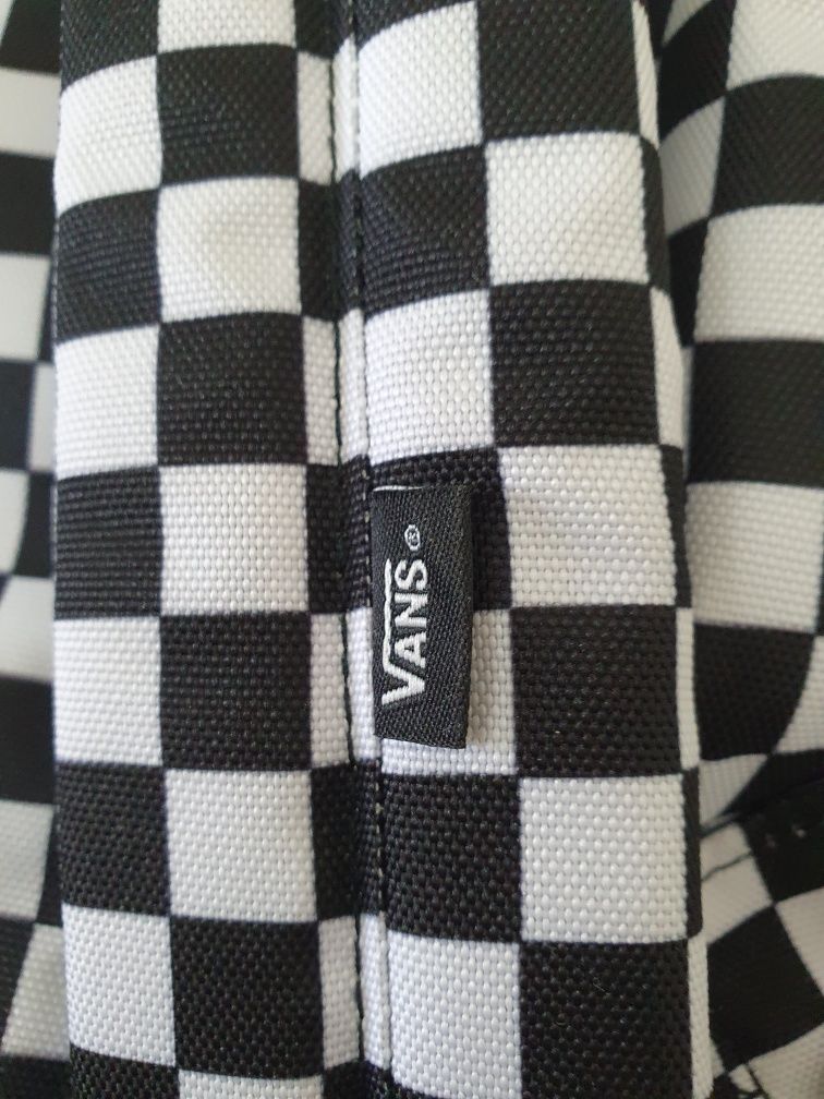 Mochila vans nova nunca usada