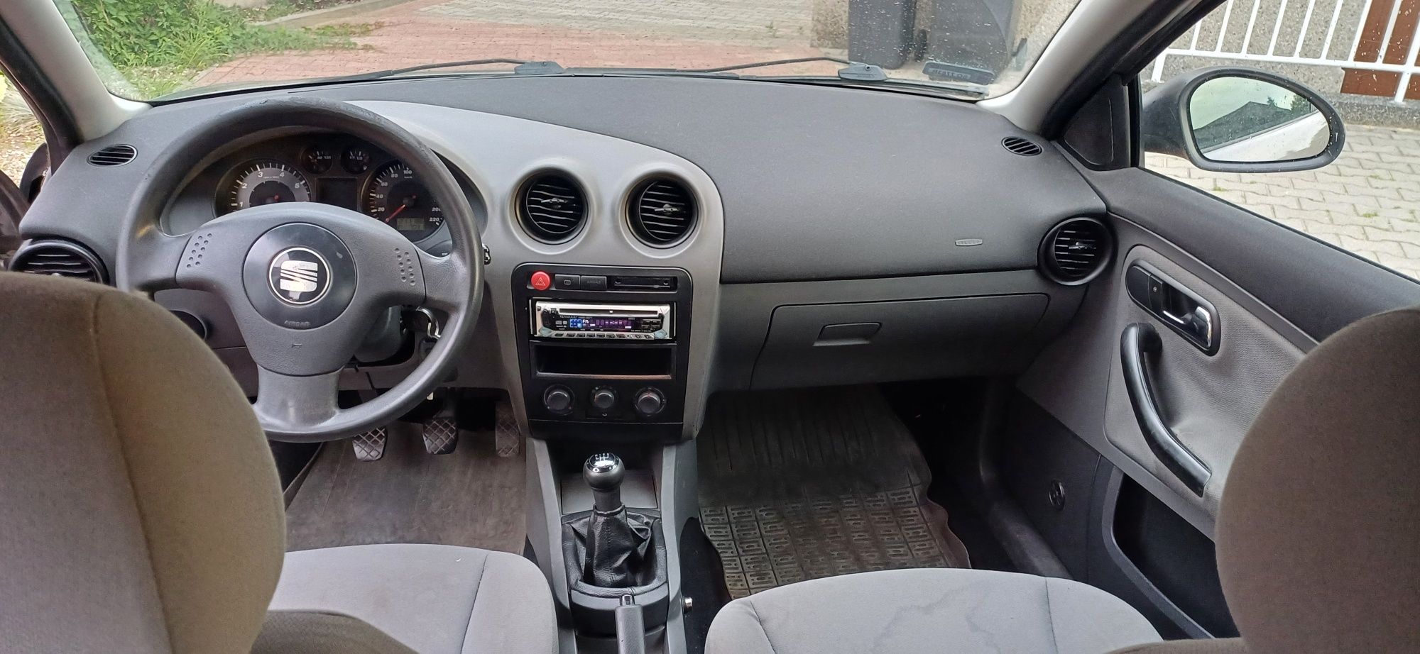 Seat Ibiza III 1.4 75 koni 2004rok