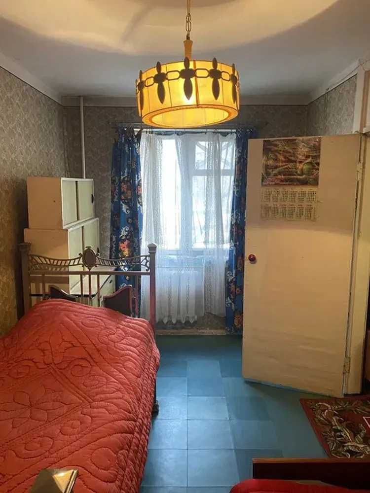Продам 2 комнатную квартиру на П. Калнышевского (Косиора)р-н ДК